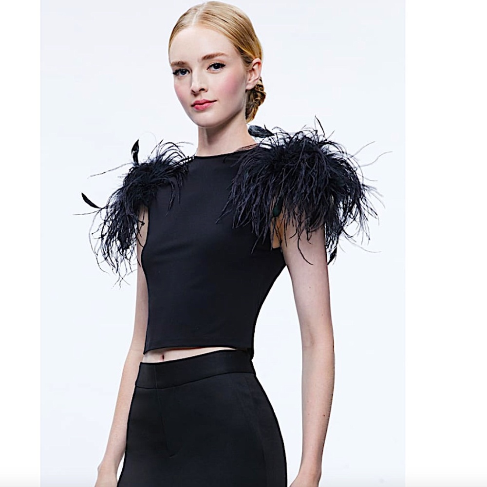 TAMICA FEATHER DETAIL TOP